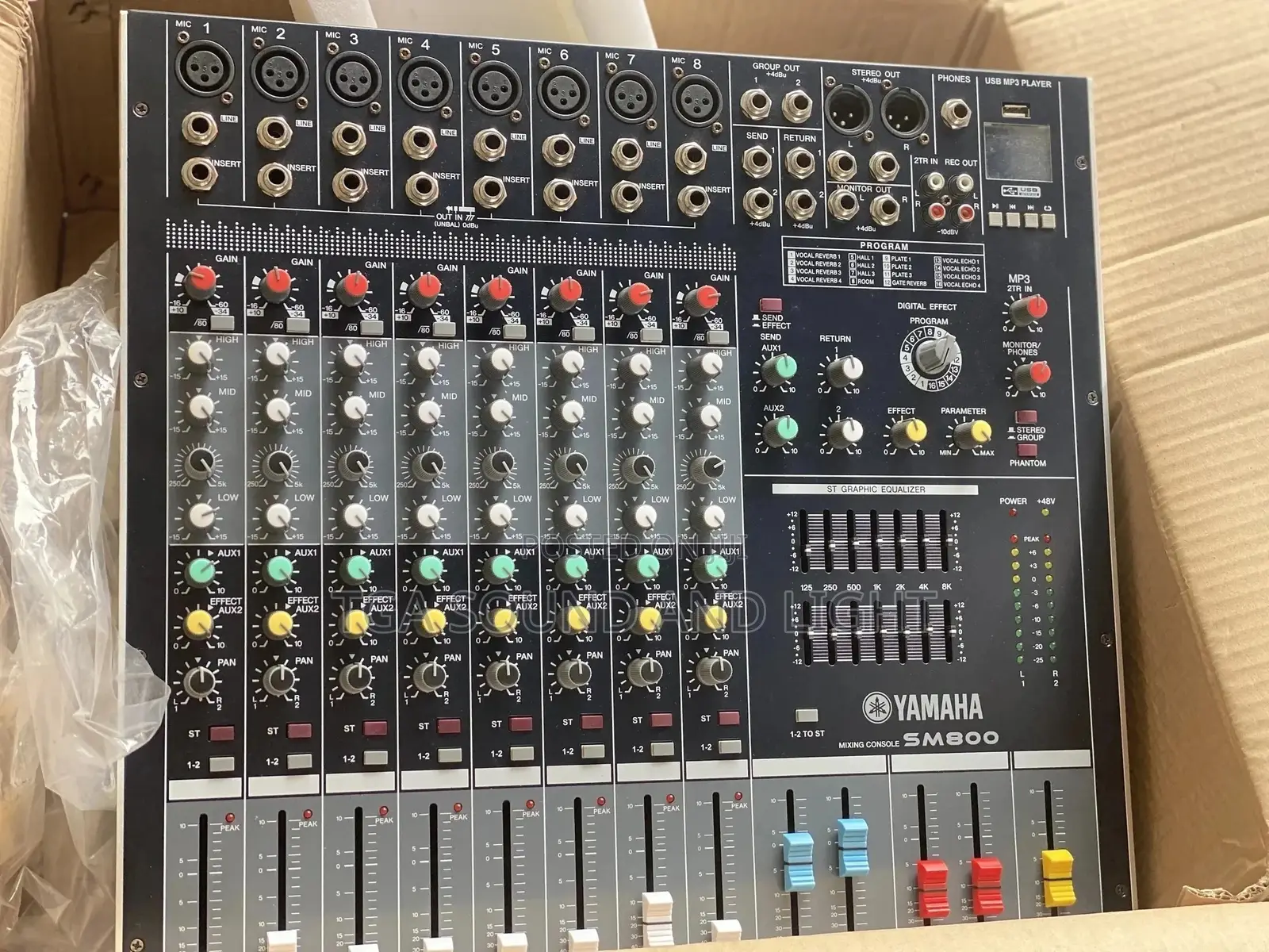 Yamaha Sm800 8 - Channels Live Mixer