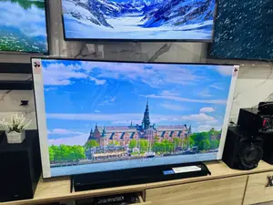 Experience Clear View UHD Smart 2022 Model Samsung 85”Bu8000