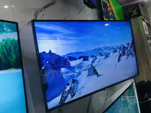 Glossy Led Samsung Uhd 50 Inches Cu71 Smart Tv