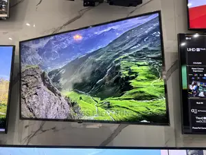 60”Au7172 UHD Smart Samsung Glossy Screen Slim Tv 