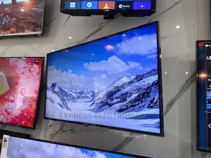 Experience Clear Vivid UHD Smart Samsung 55”Au7092 Tv 