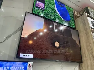 Au7172 UHD Smart 50” Samsung  Glossy Slim Black Tv 