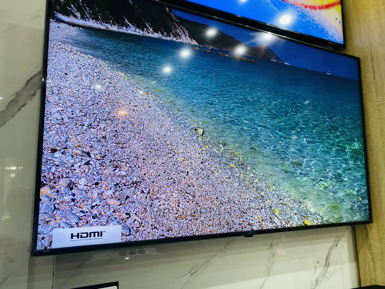 Sealed in Box  Samsung 55AU7022 55 Inch Uhd Smart Tv 