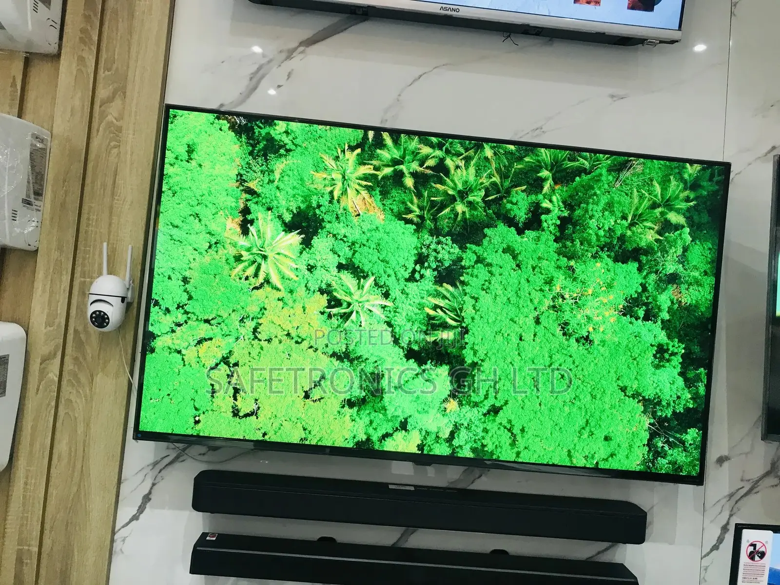  AU90 Samsung UHD Crystal 50 Inches LED Glossy Tv