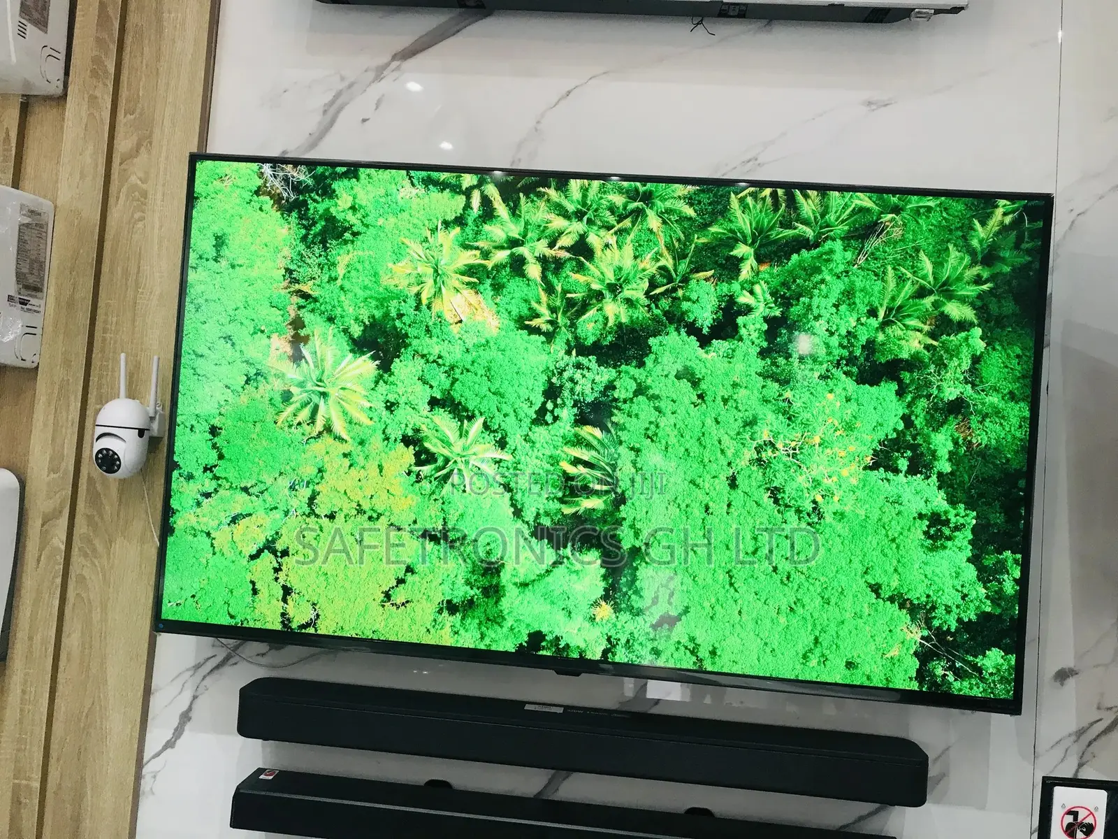  AU90 Samsung UHD Crystal 50 Inches LED Glossy Tv