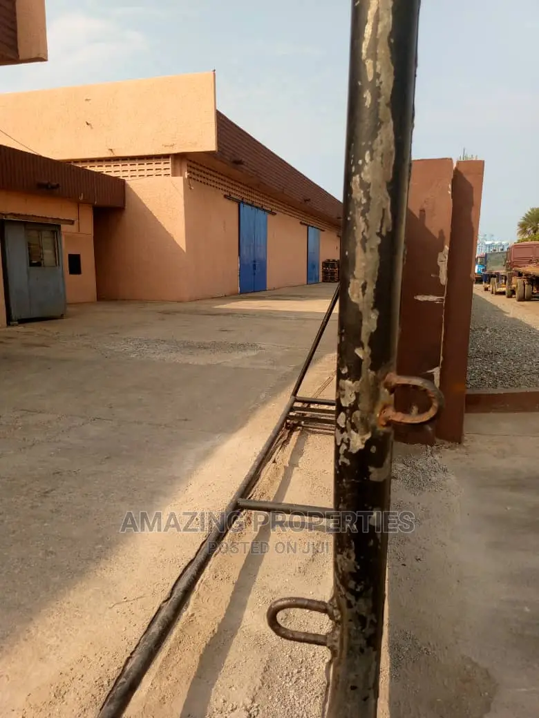 10,000sqm Warehouse at Tema