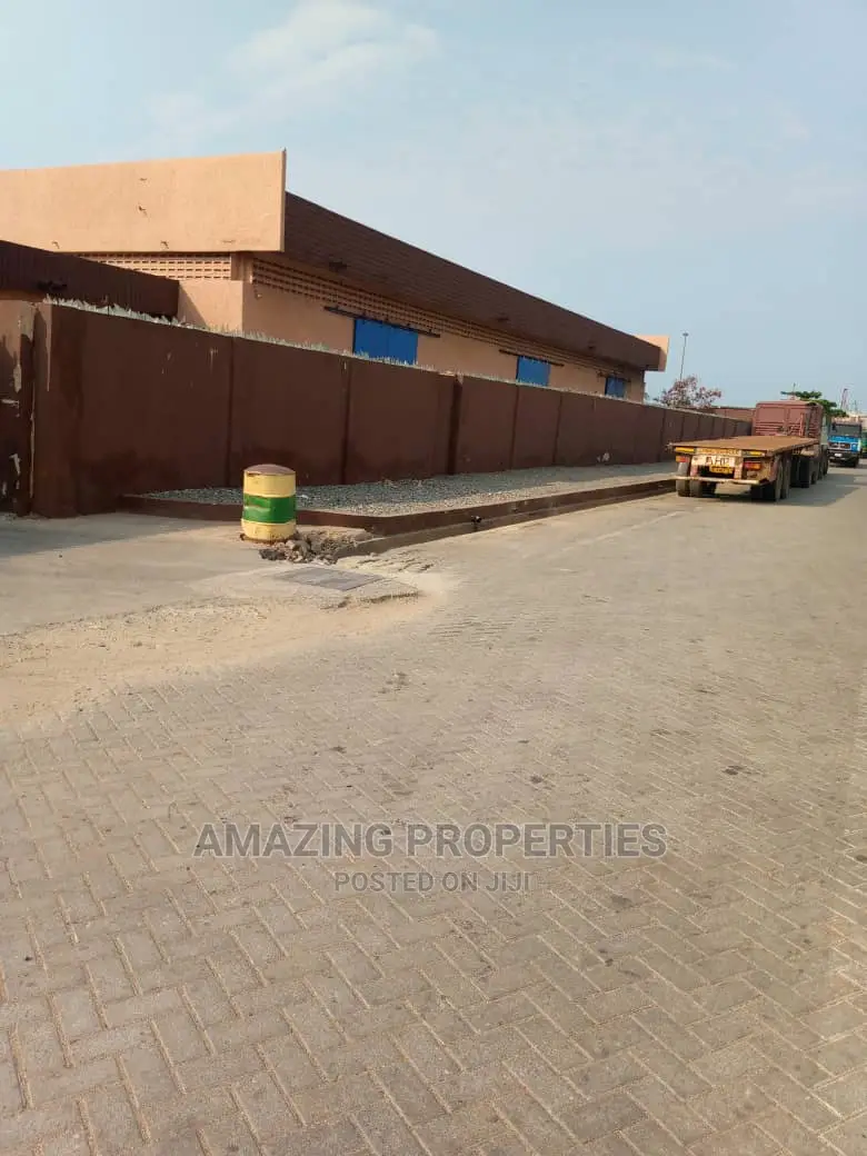 10,000sqm Warehouse at Tema