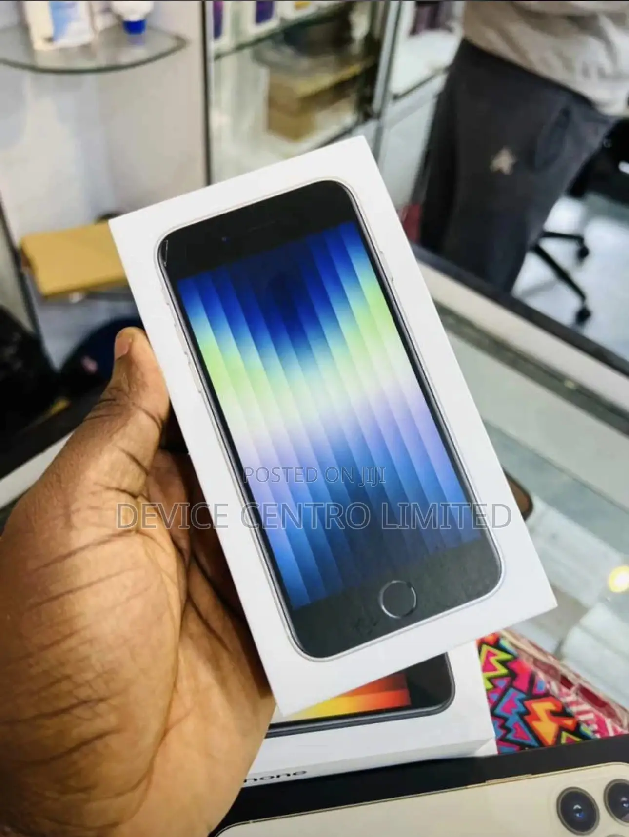 New Apple iPhone SE (2022) 64 GB Gray