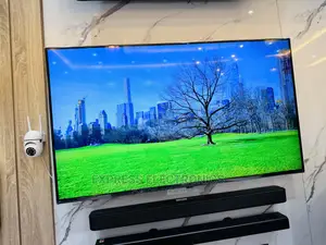 Samsung UHD Smart50”Cu7172 Tv  Crisper Dialogue