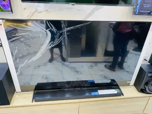 Perfectly Designed Samsung 65 Inch 65AU7172 Crystal Tv 