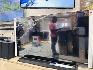 Crisper Dialogue 70UR80003 Lg UHD Smart Glossy Display