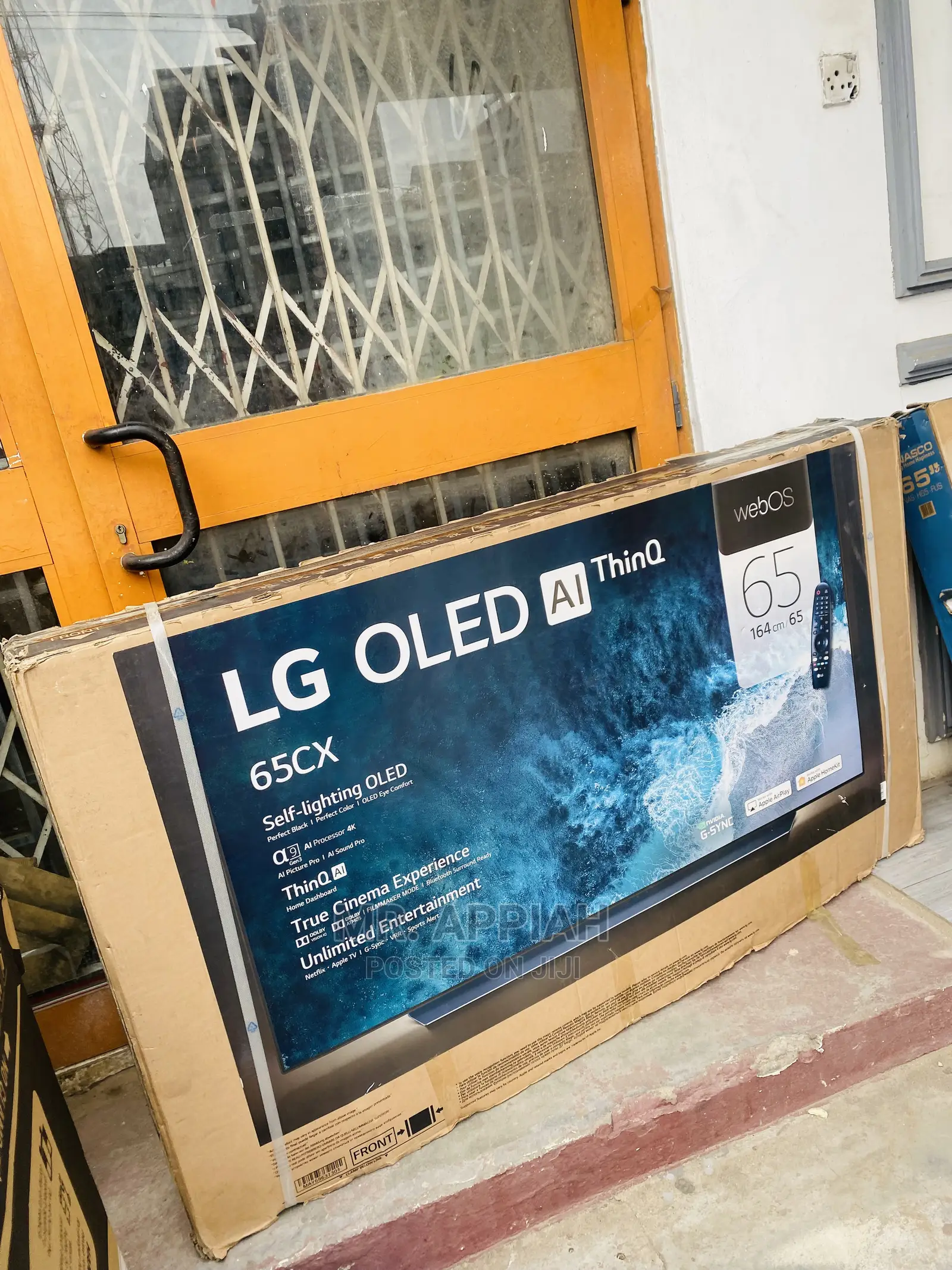 Sealed in Box  LG(OLED55CS6LA)65 Inch OLED Tv,Black.