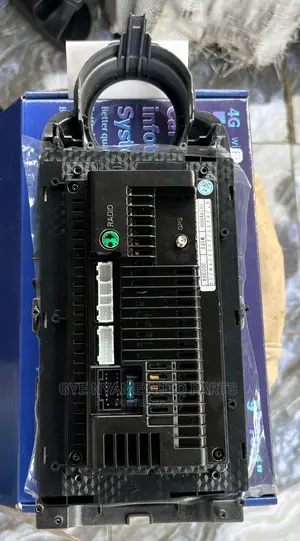 Toyota Vitz 2012 Model Android Screen