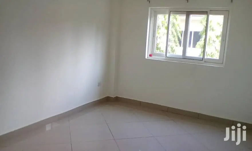 2bdrm Apartment in Bronko Housing, Cantonments for rent