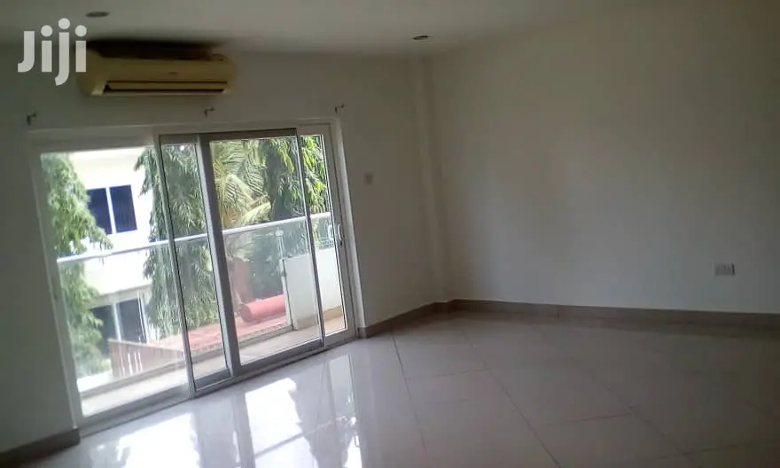 2bdrm Apartment in Bronko Housing, Cantonments for rent