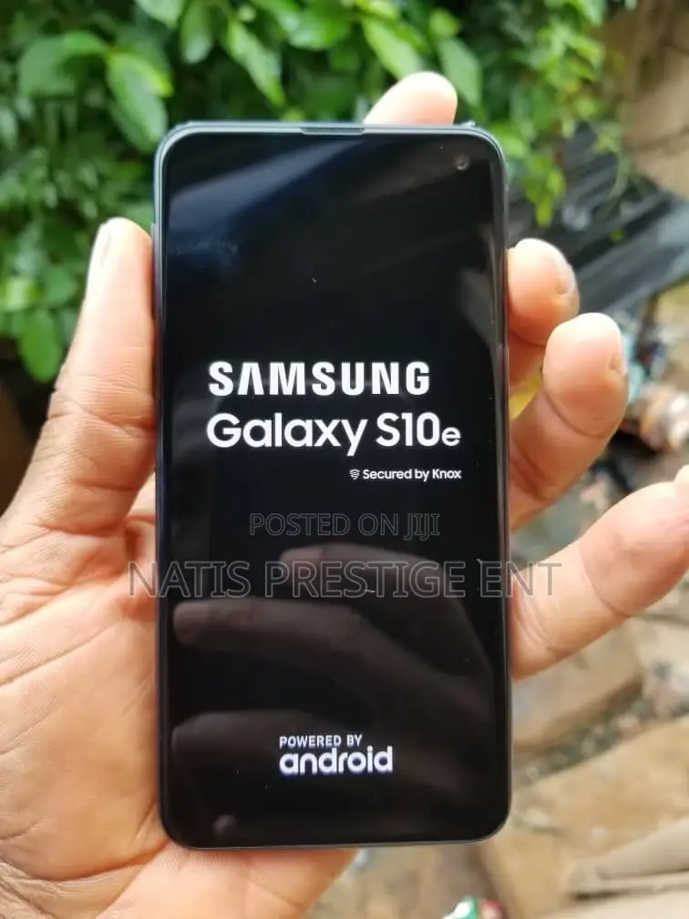 Samsung Galaxy S10e 128 GB Black