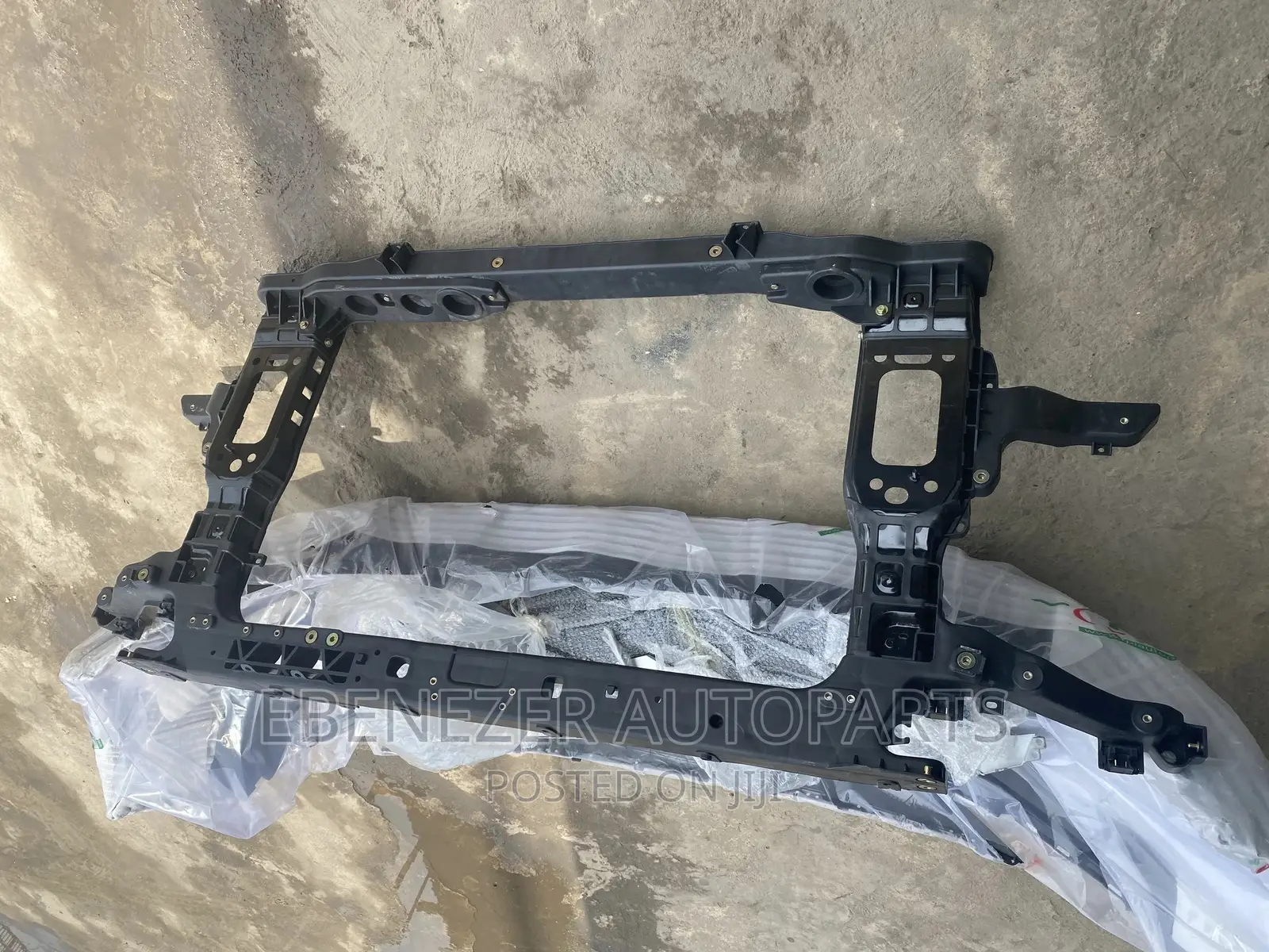 Hyundai Santa Fe 2019 - 2020 Radiator Support