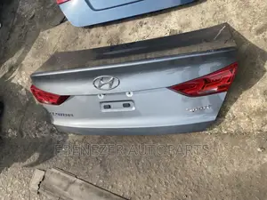 Hyundai Elantra 2017 Boot