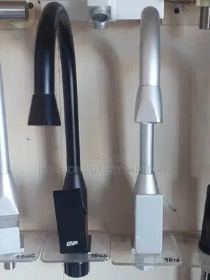 Aluminium Kitchen Sink Faucet Hot and Cold Water Mixer