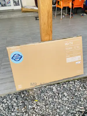 Lovely Samsung(Black)🫂32 Inch Full HD Smart Glossy Tv