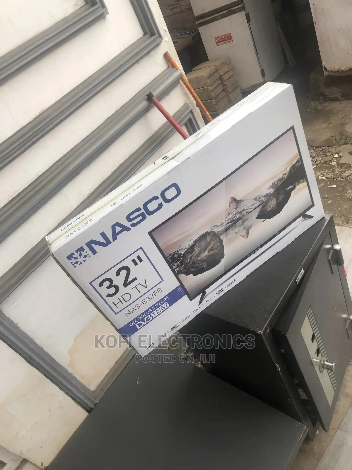 Lightweight TV Nasco 32'' Full HD