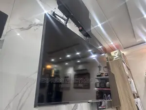 Tremendous Work Samsung UHD Smart 55”Au7022