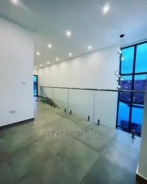 5bdrm House in Seekers Realty, Sakumono for sale