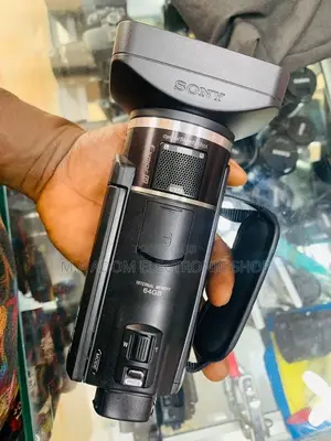 Better Sony HXR-MC58C Ultra Compact Pro AVCHD Camcorder