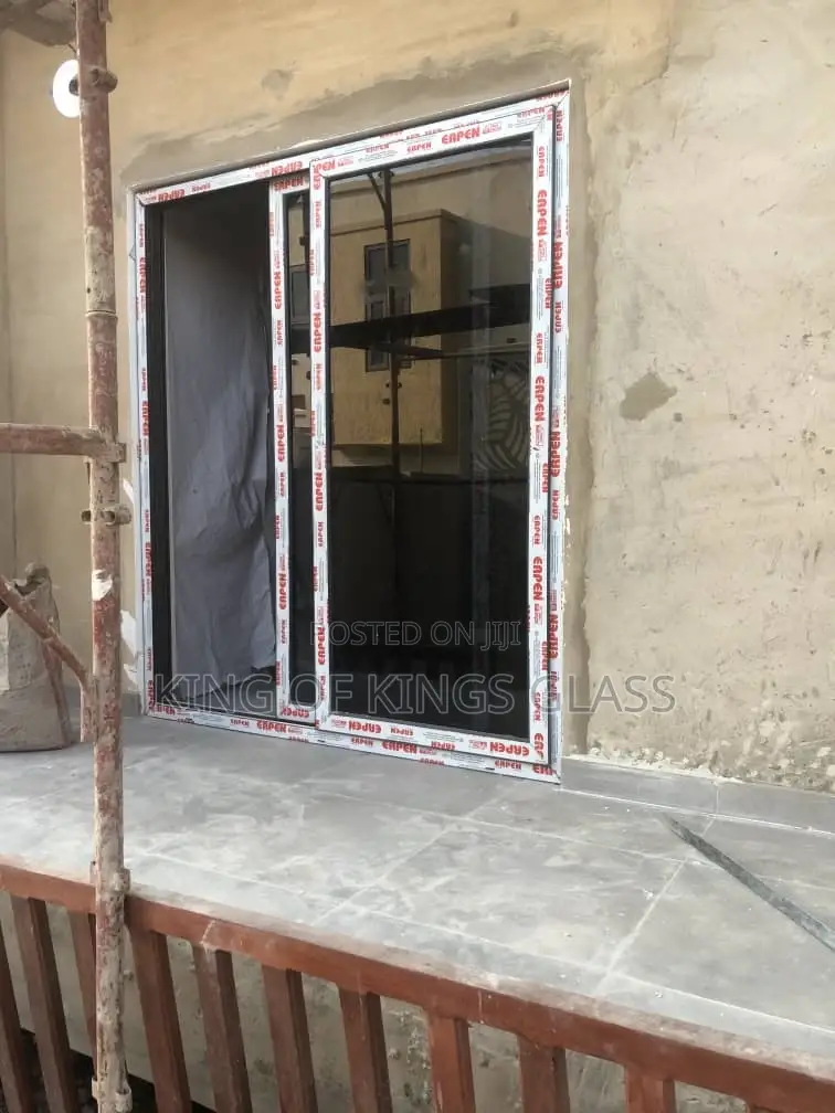 Traico Sliding Door