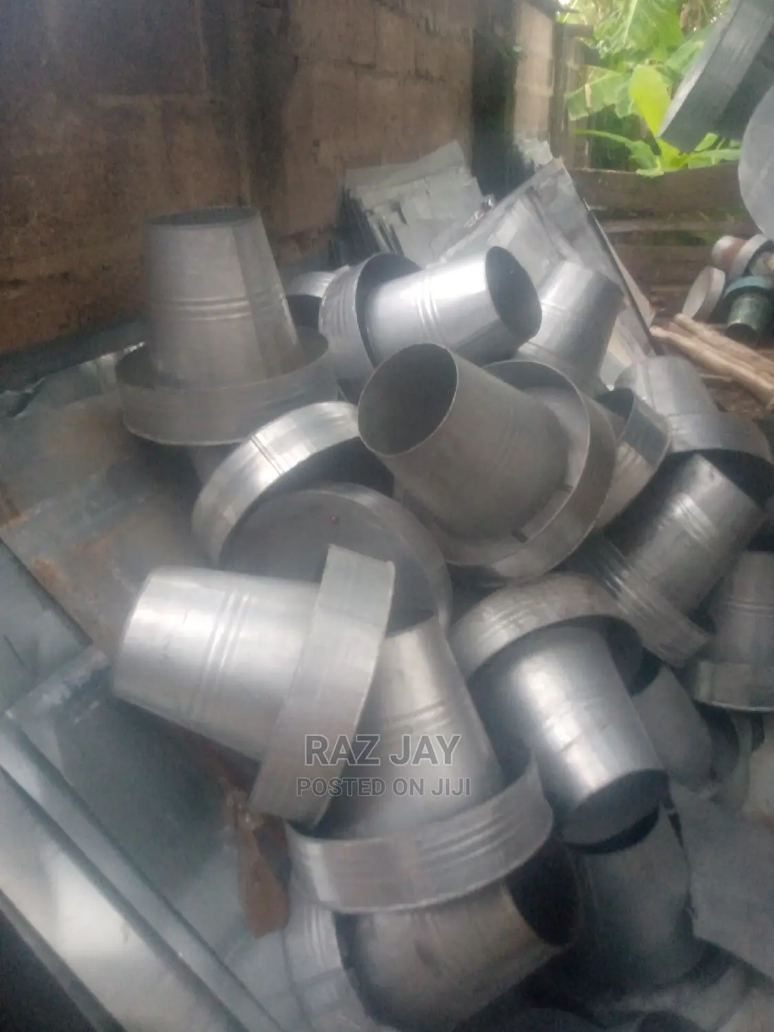 18kg Pure Galvanized Poultry Feeders Are Available