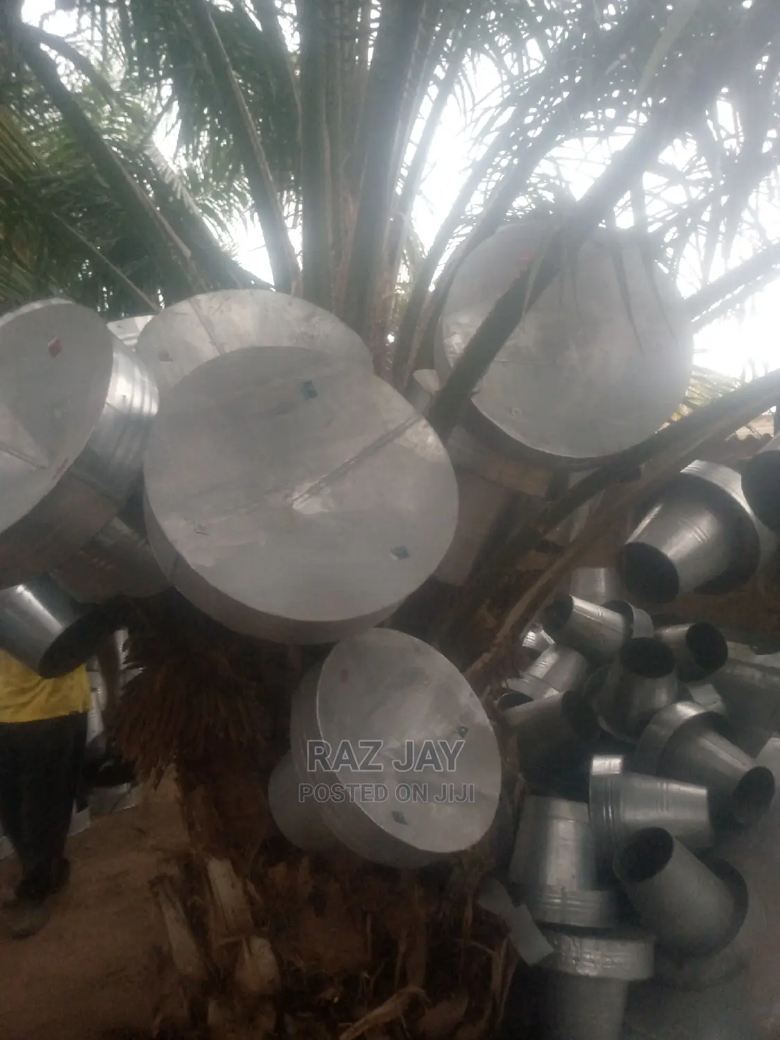18kg Pure Galvanized Poultry Feeders Are Available
