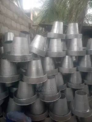 18kg Pure Galvanized Poultry Feeders Are Available
