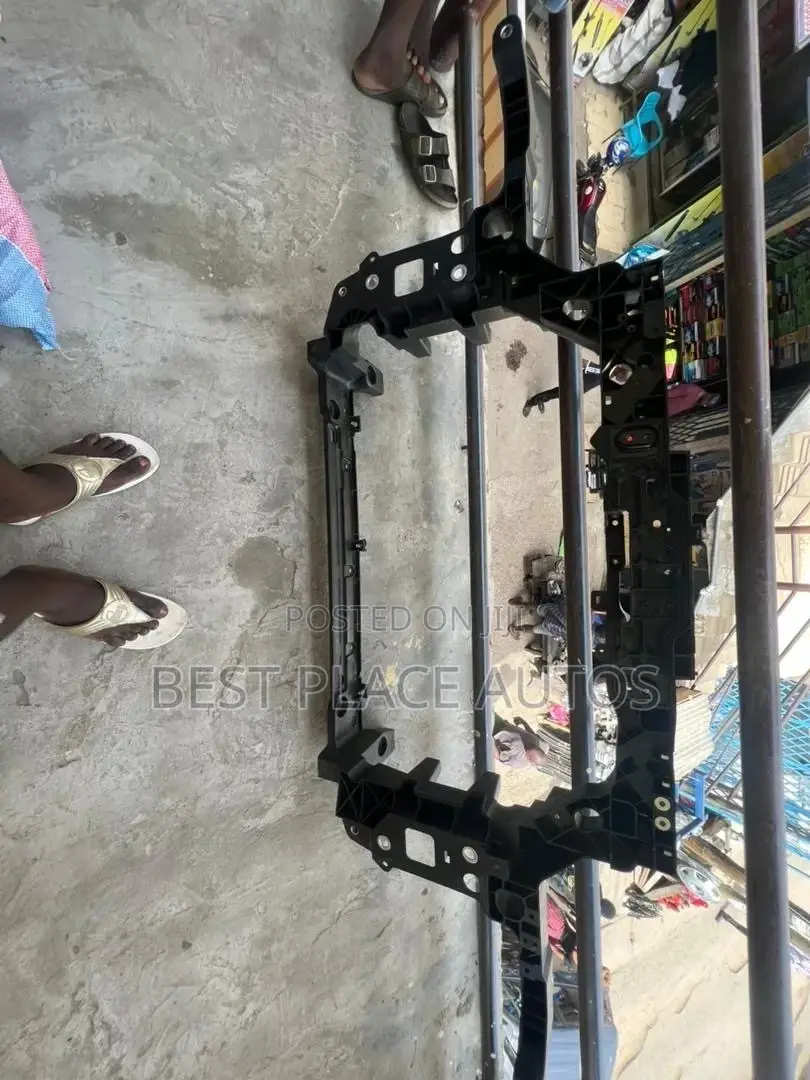 Honda CRV 2018 Radiator Support