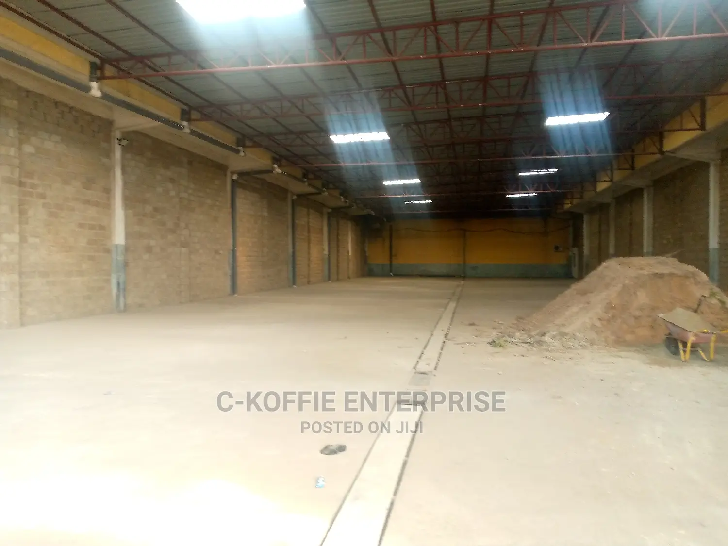 1200 SQM Warehouse at Accra Central for Rent