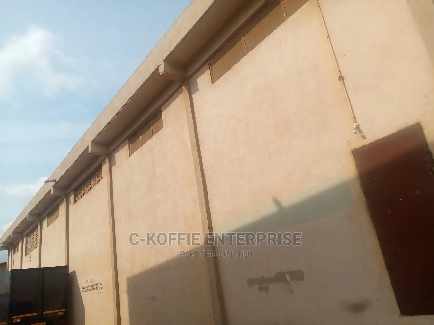 1200 SQM Warehouse at Accra Central for Rent