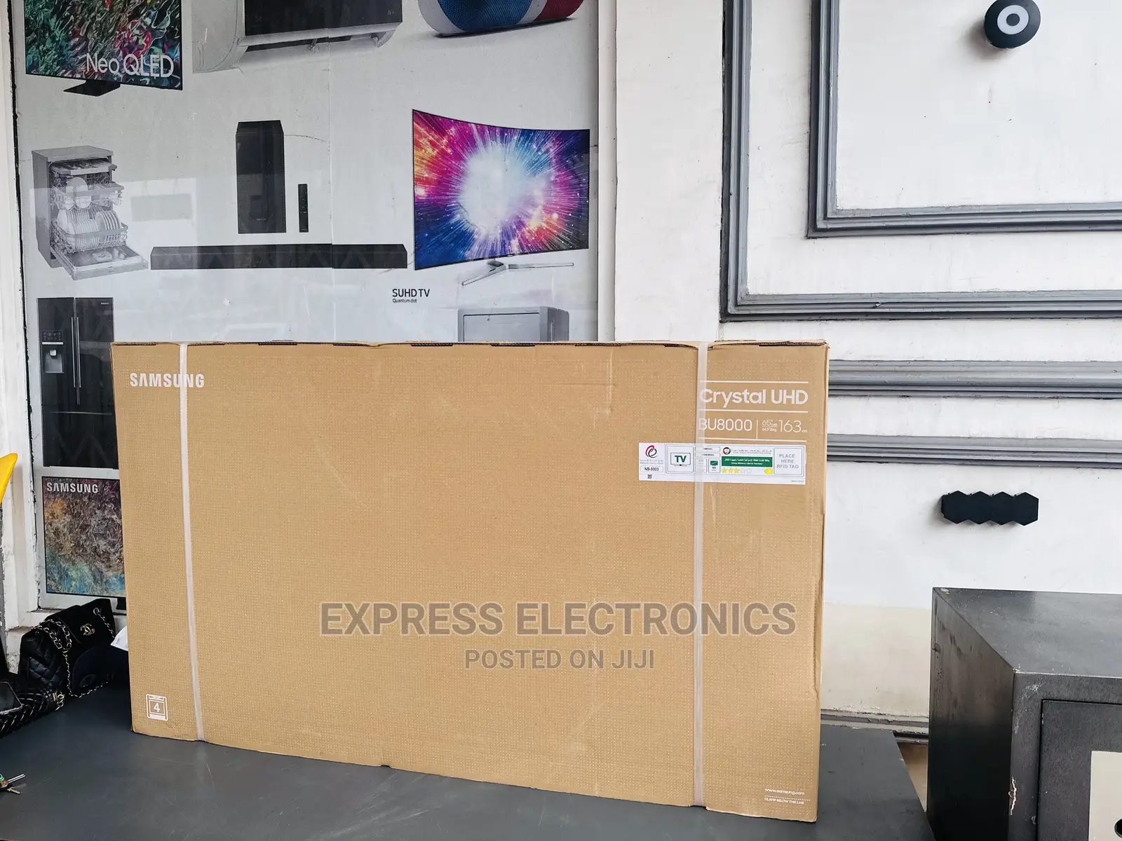 Airslim Ultra Sleek UHD Smart Samsung 55”Au7022 Tv 