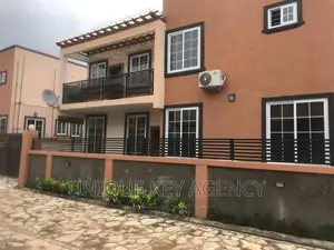 3bdrm House in Unique Agency, Airport Residential Area for sale