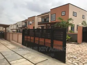 3bdrm House in Unique Agency, Airport Residential Area for sale