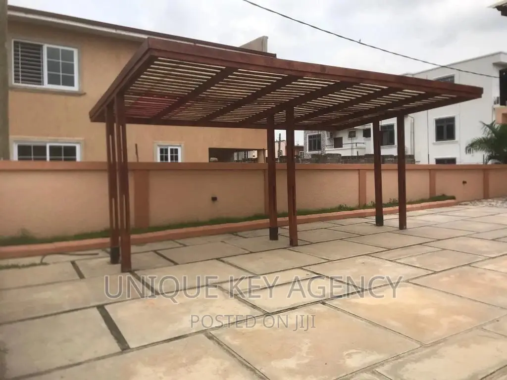 3bdrm House in Unique Agency, Airport Residential Area for sale