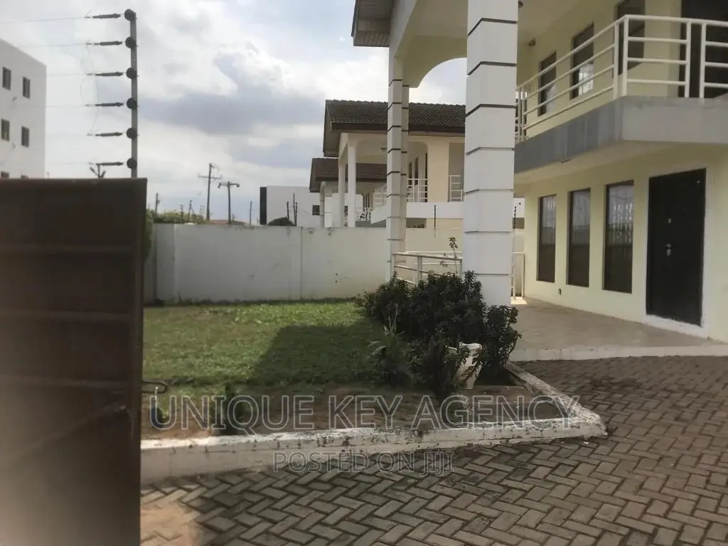 4bdrm House in Unique Agency, Manet Court for rent