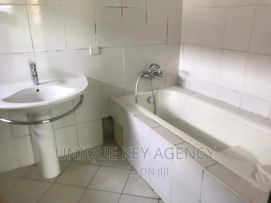 4bdrm House in Unique Agency, Manet Court for rent