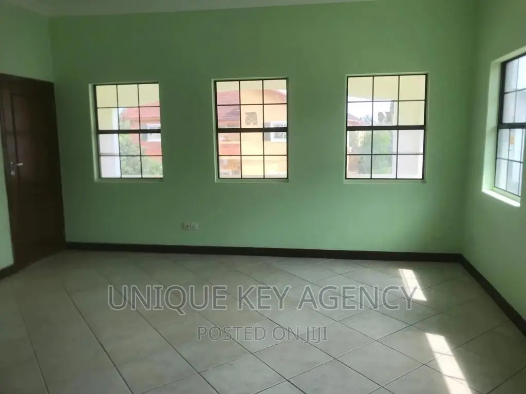 4bdrm House in Unique Agency, Manet Court for rent