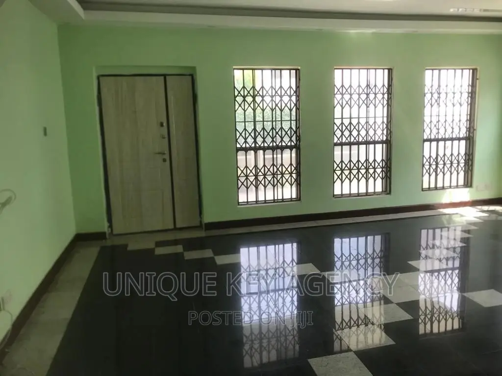 4bdrm House in Unique Agency, Manet Court for rent
