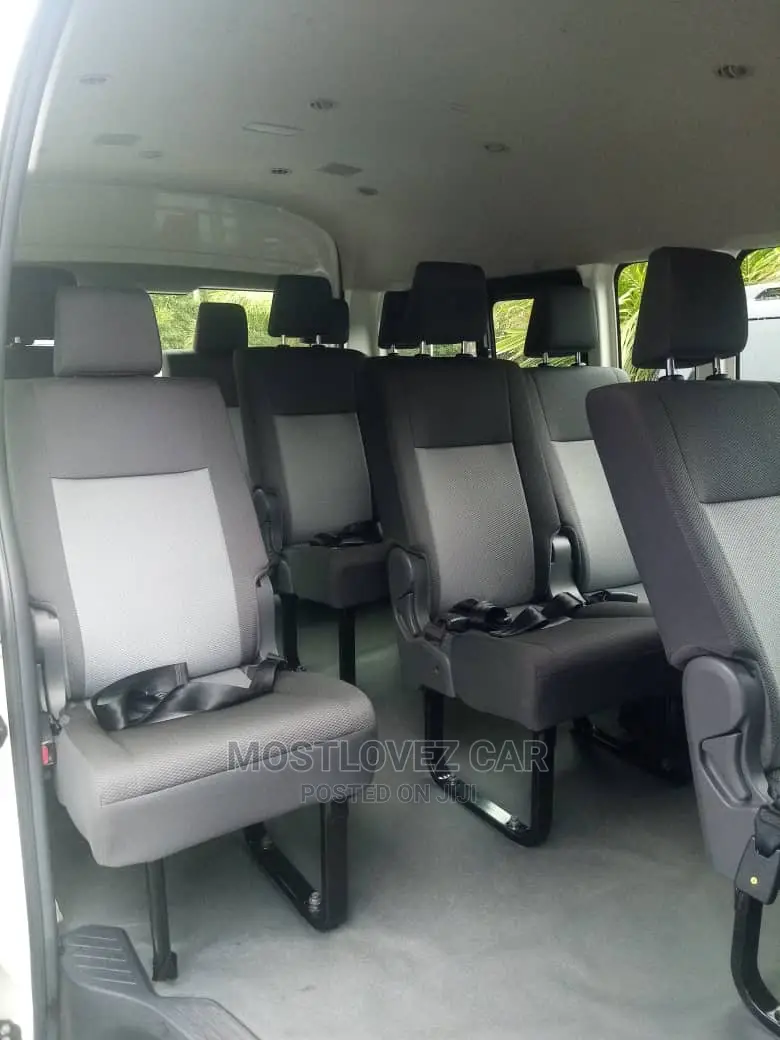 Rent a Minibus - Toyota Hiace for Rent- Buses for Rent