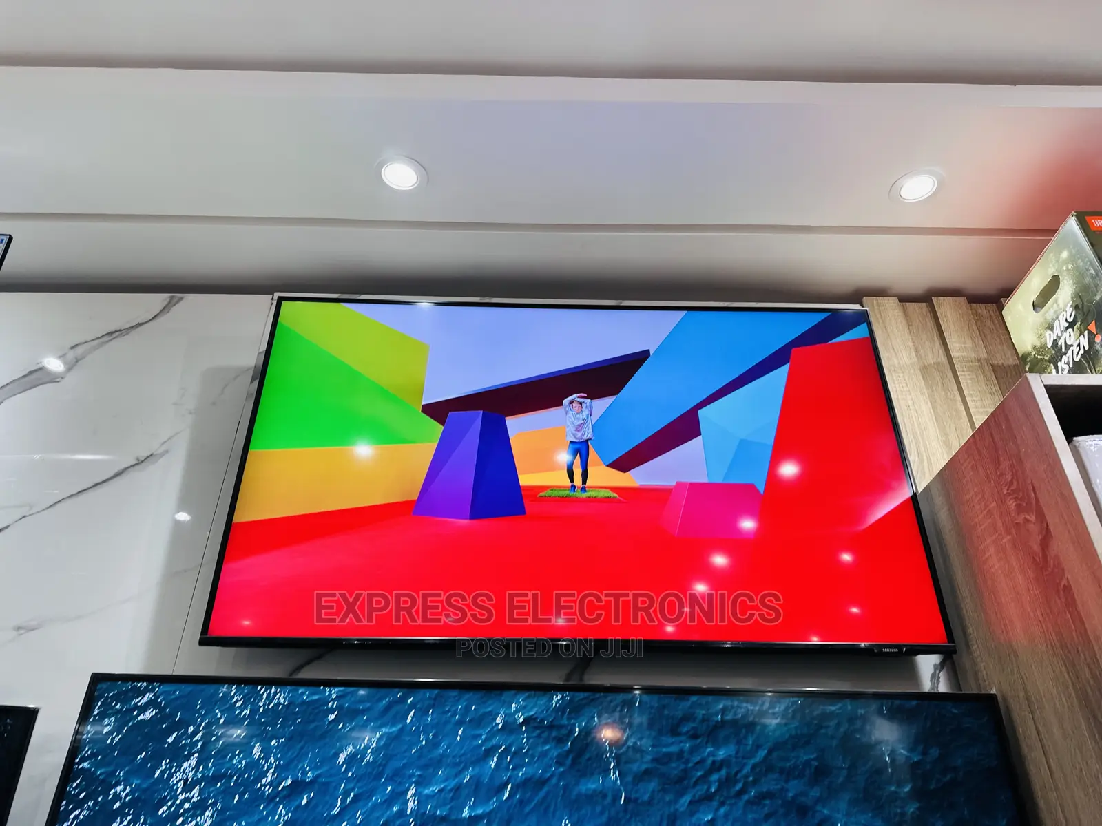 Creative Glossy Samsung Uhd Smart Ua55bu8000 Tv