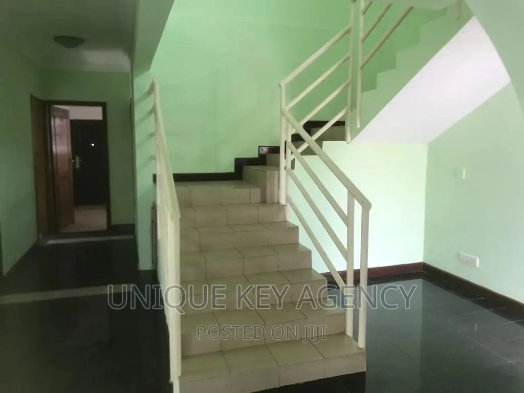 4bdrm House in Unique Agency, Manet Court for rent