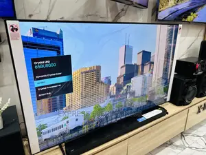 Vivid Wide Range of Colors UHD Samsung Ua65”Bu8000