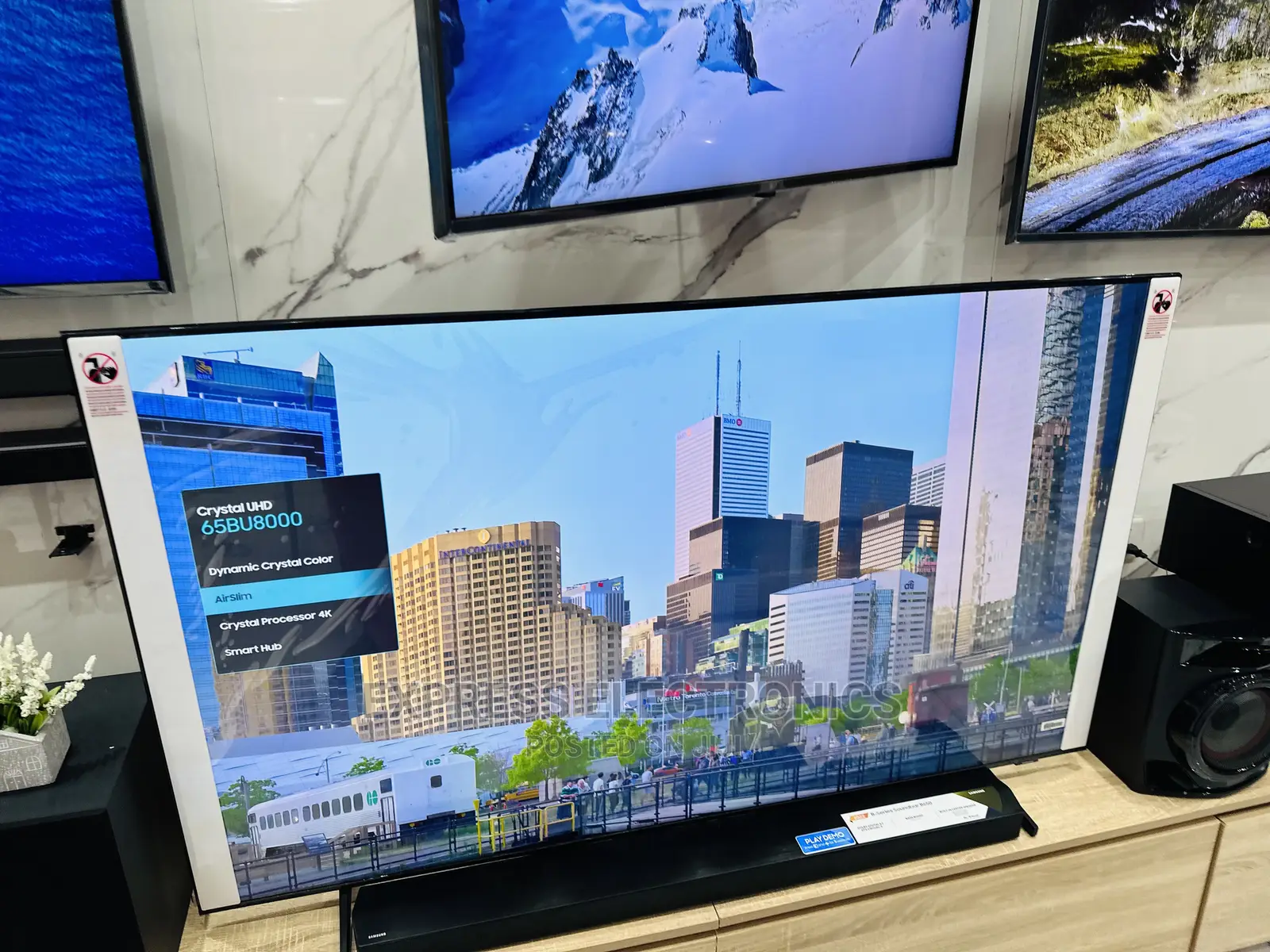 Creative Display 2022 Model Samsung UHD Ua65”Bu8000 Tv 