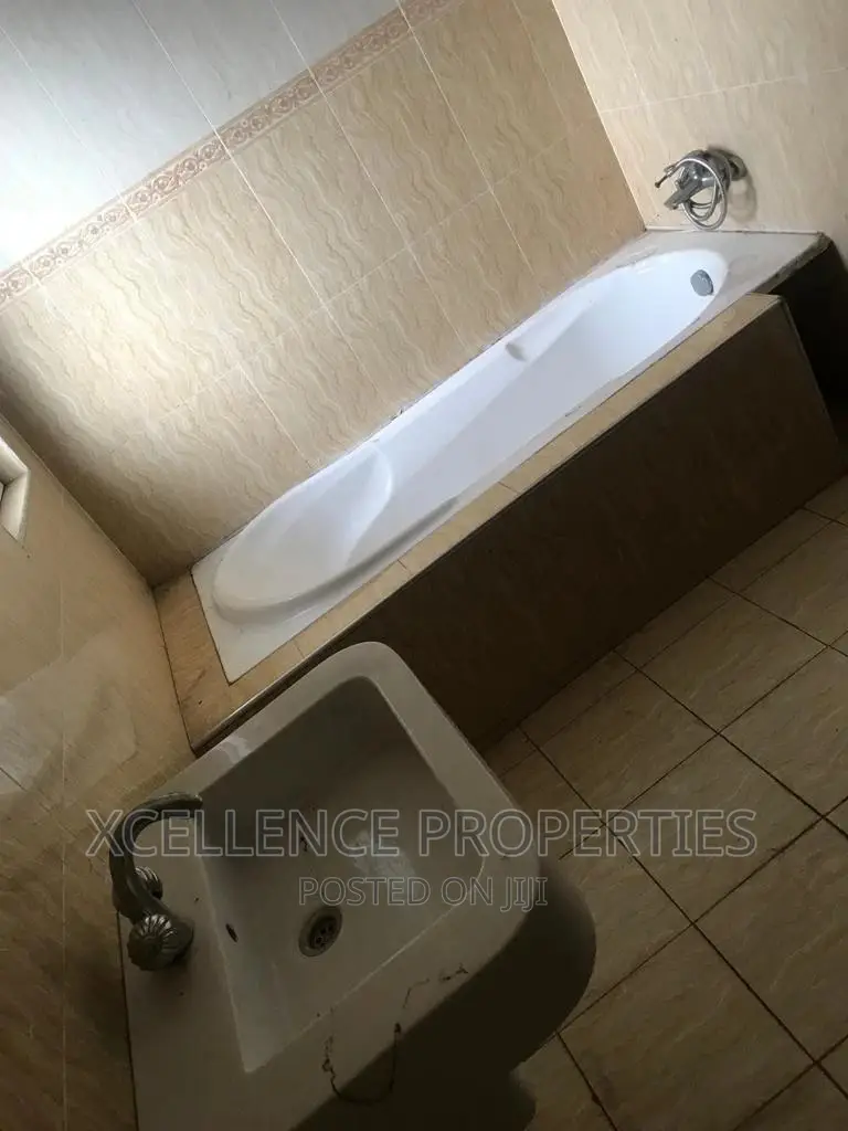 5bdrm House in Xcellence Properties, Adjiriganor for rent