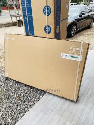 Unique Samsung 65BU8000 Crystal Uhd Smart Tv(65”)Black